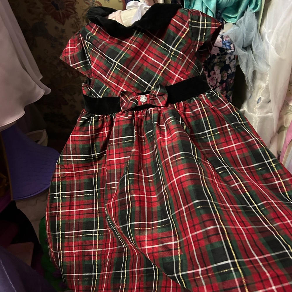 Crazy 8 Festive Plaid Dress with Black Accents